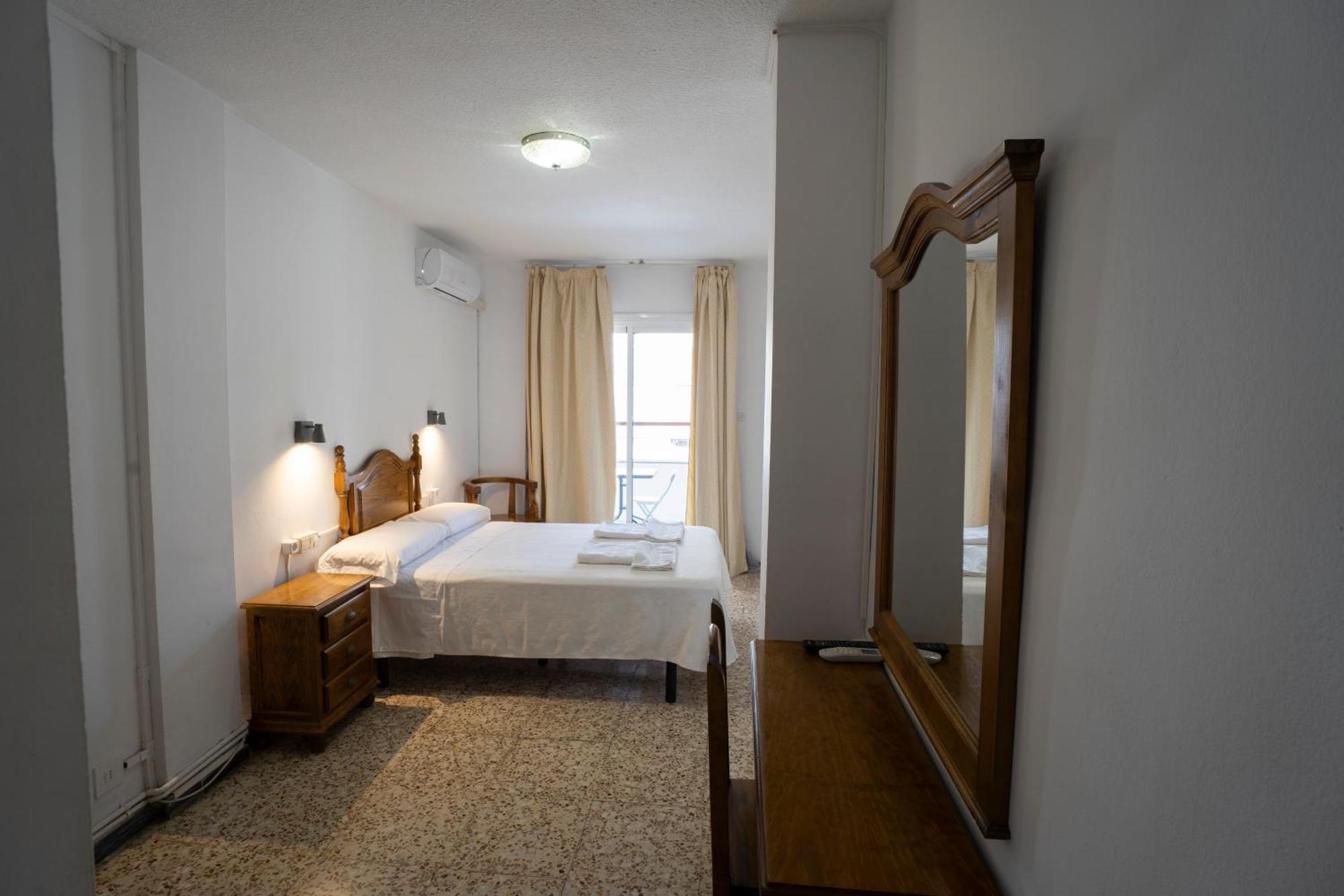 Hostal Residencia Pasaje Novelda Eksteriør bilde