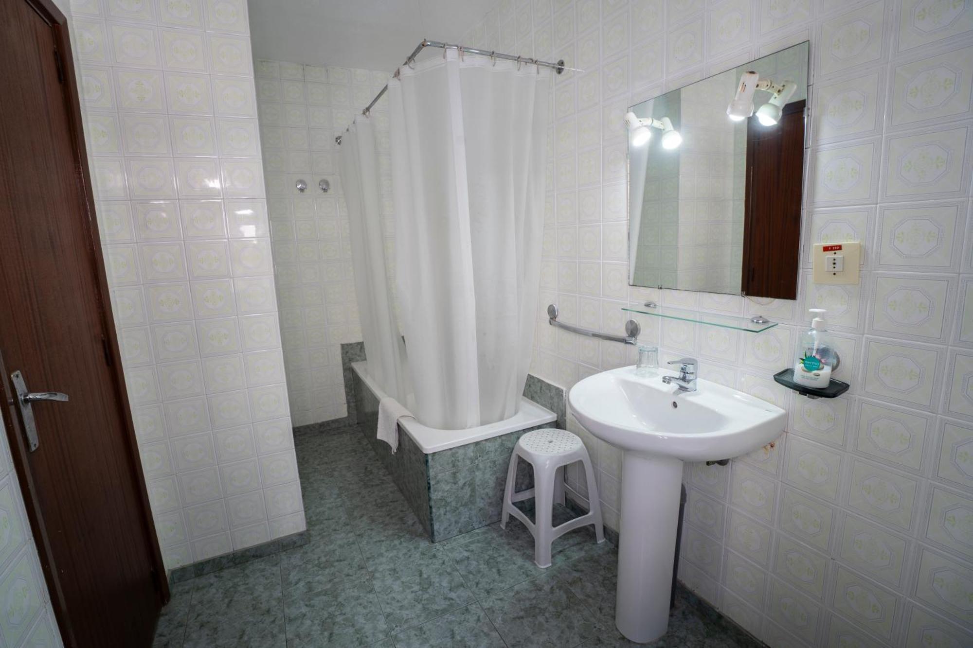 Hostal Residencia Pasaje Novelda Eksteriør bilde